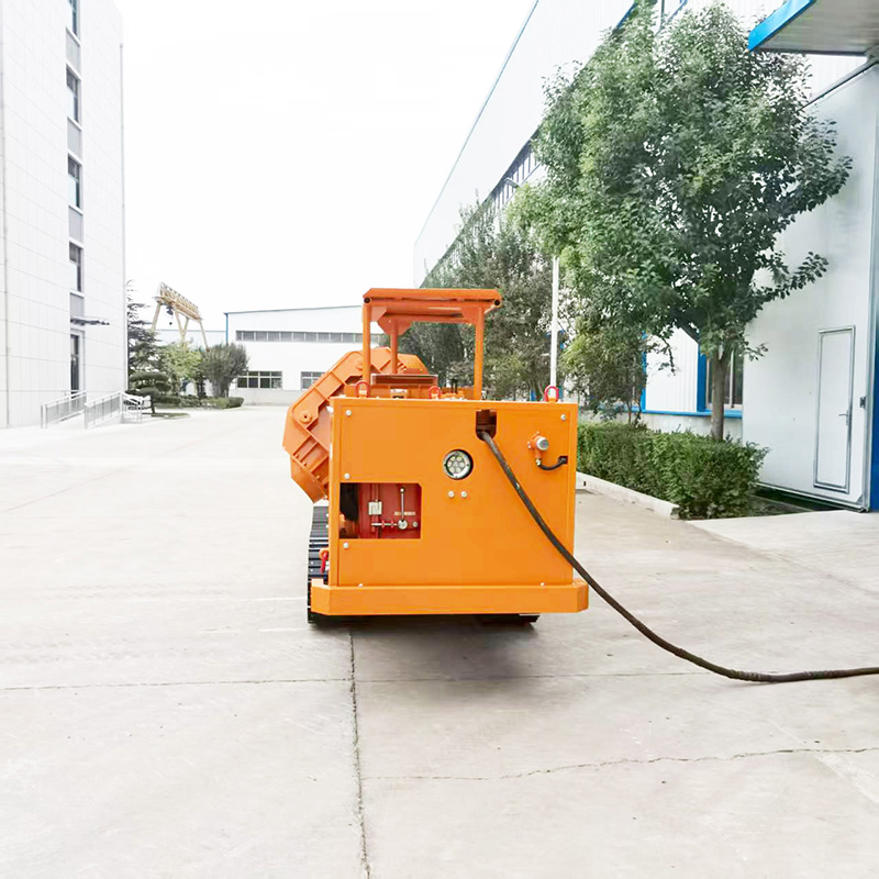 Гусеничный погрузчик